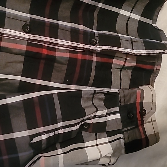 EUC ECKO UNLIMITED Button Up Shirt - Picture 3 of 3